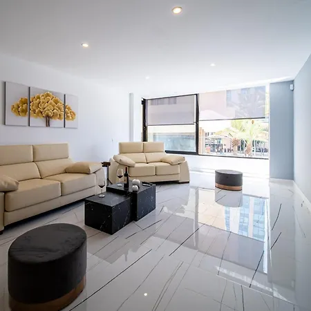 Apartment Becky Deluxe 3bd By Hh