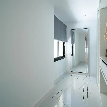 Becky Deluxe 3bd By Hh Apartment *