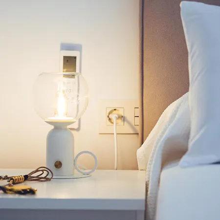 Becky Deluxe 3bd By Hh