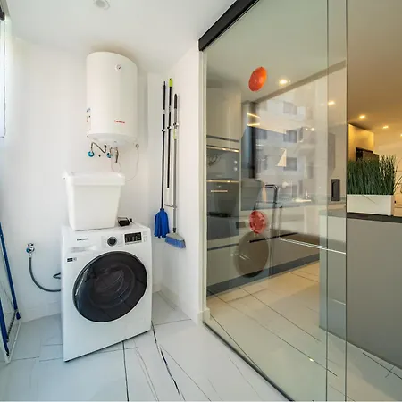 アパート Becky Deluxe 3bd By Hh アレシフェ