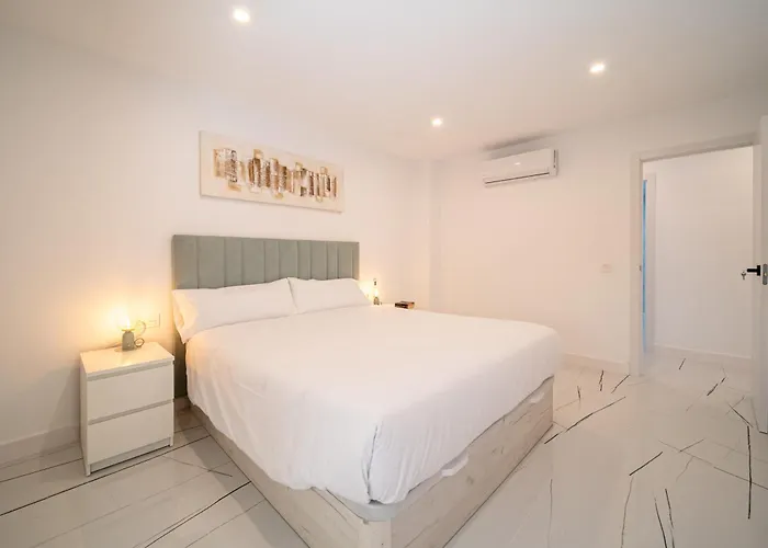 Becky Deluxe 3bd By Hh *