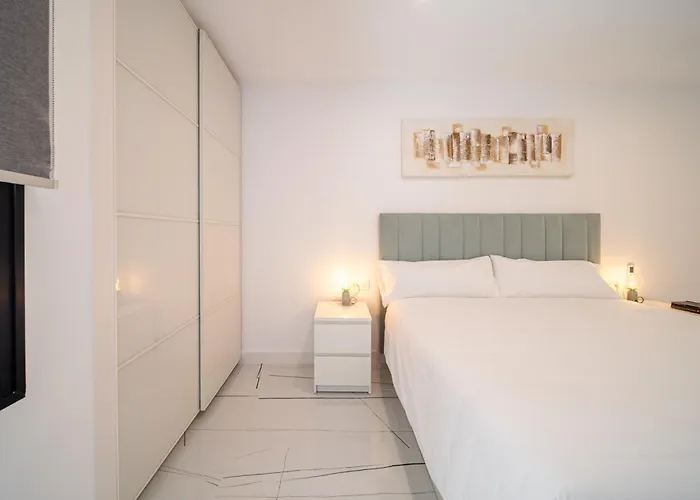 Becky Deluxe 3bd By Hh * Arrecife (Lanzarote)