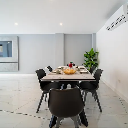 Becky Deluxe 3bd By Hh *