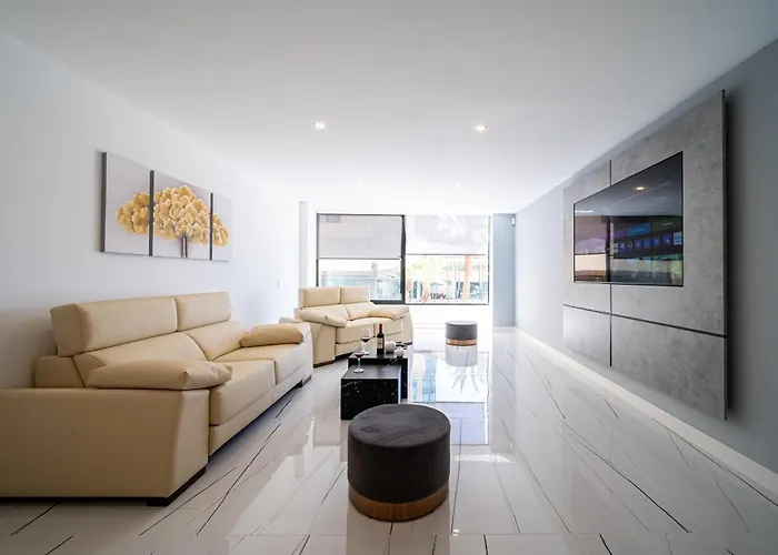 Becky Deluxe 3bd By Hh Apartment Arrecife (Lanzarote)