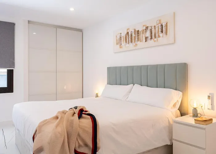 Apartment Becky Deluxe 3bd By Hh *